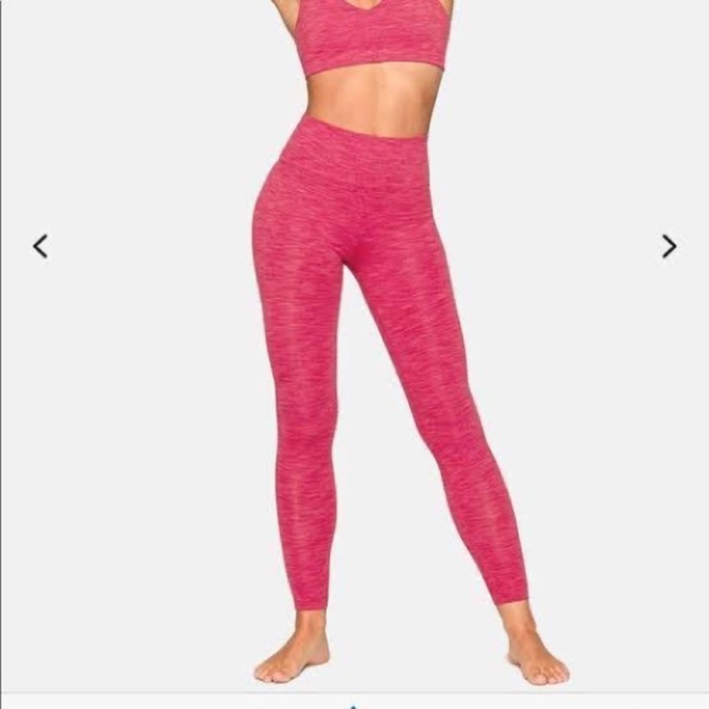 Outdoor Voices Freeform Leggings in Prickly Pear